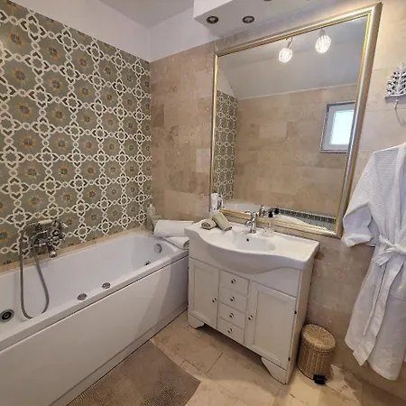 Petit Paris City Center Romexpo Therme Herastrau * Bucharest